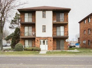 2600 E State St APT 1B, Burnham, IL 60633