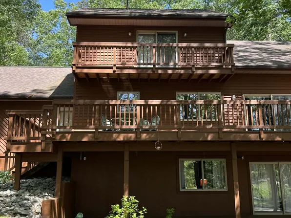 11760 Fantasy Dr, Frederic, MI 49733