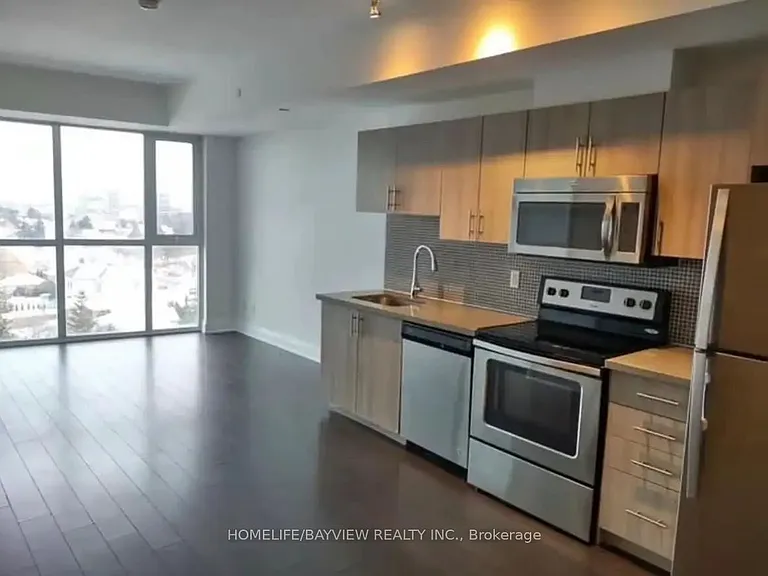 16 McAdam Ave #802 — Photo 4