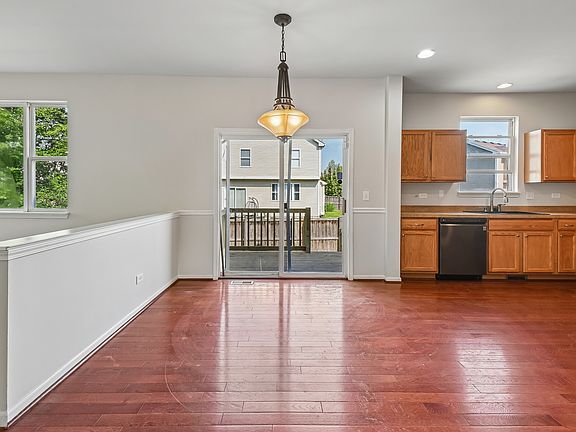 3rd image of 1409 Baltz Dr