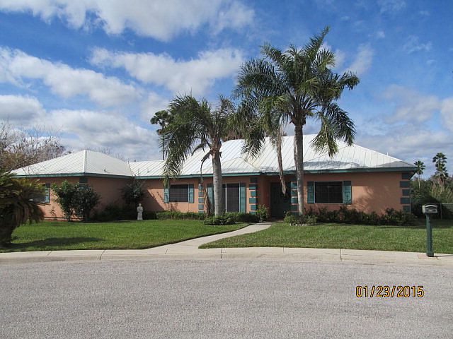1st image of 120 Resaca Retreat Dr