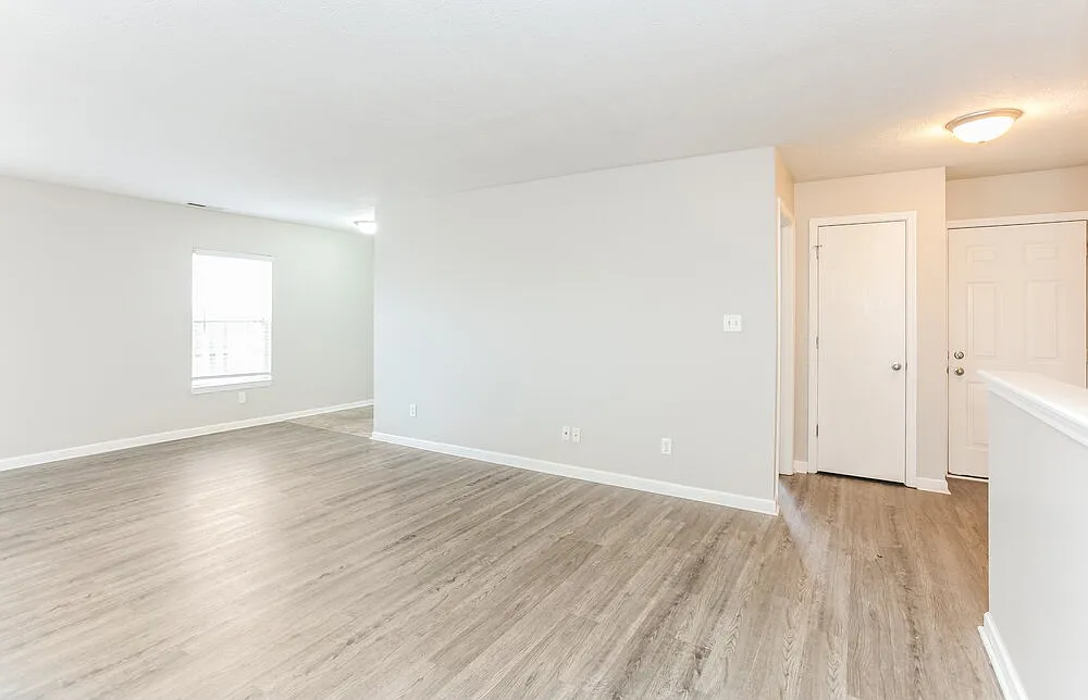 3 bed, 2.0 bath, 1418 sqft, $2,030 — Photo 4
