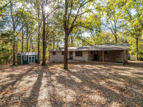 3325 Marion Anderson Rd, Hot Springs, AR 71913