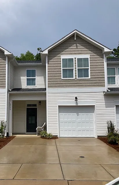9044 Laurel Bay Ln