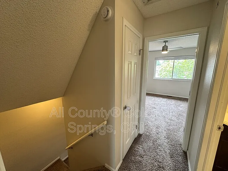 1138 Delaware Dr — Photo 11