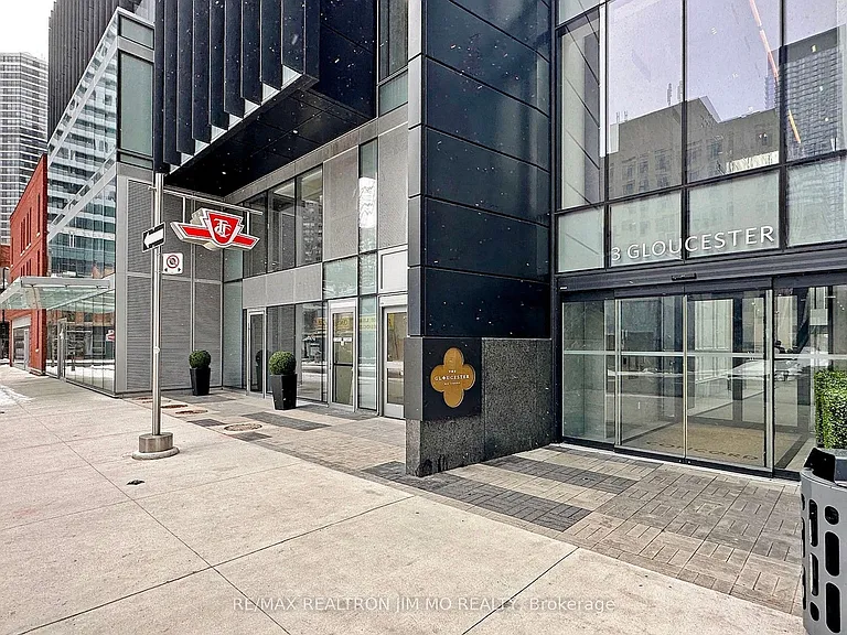3 Gloucester St #3205 — Photo 3