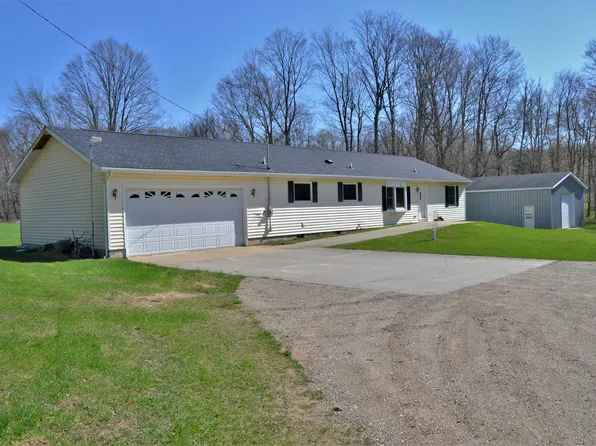 23721 Wallace Pl, Paris, MI 49338