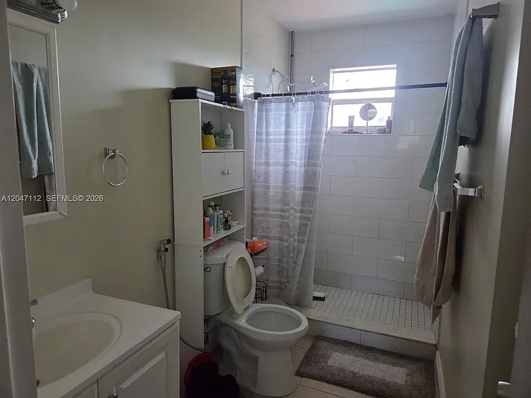 2816 NW 15th St #2R — Photo 6