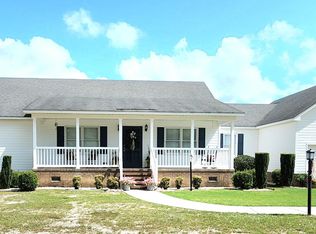 1731 Halltown Rd, Autryville, NC 28318