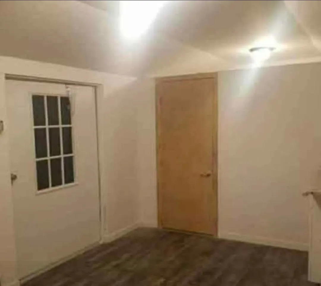 1 bed, 300 sqft, $1,200 — Photo 1