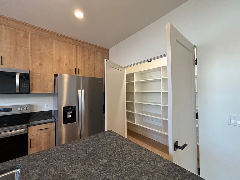 73 N 520 W #10 — Photo 12