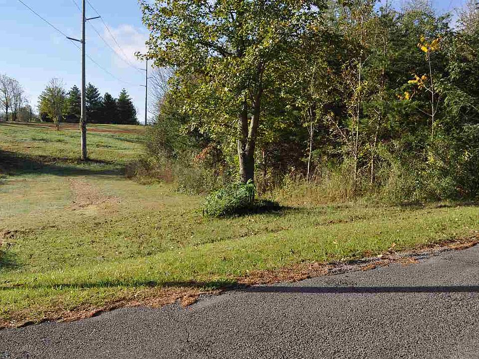 2nd image of 513 Co Rd