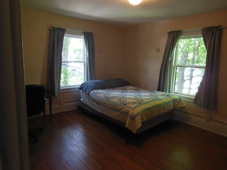 5 Poplar St — Photo 3