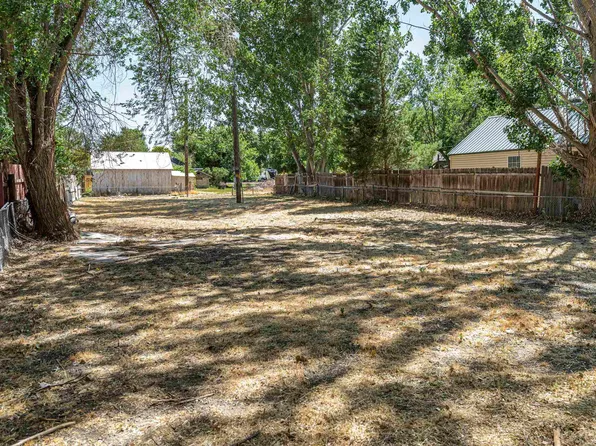 250 E Orchard St, Hagerman, ID 83332