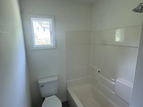 477 Bodnick St, Peckville, PA 18452