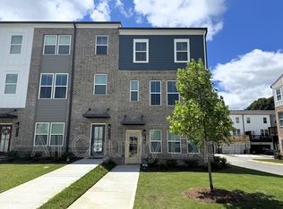 2817 Beacon Bend Xing, Lawrenceville, GA 30043