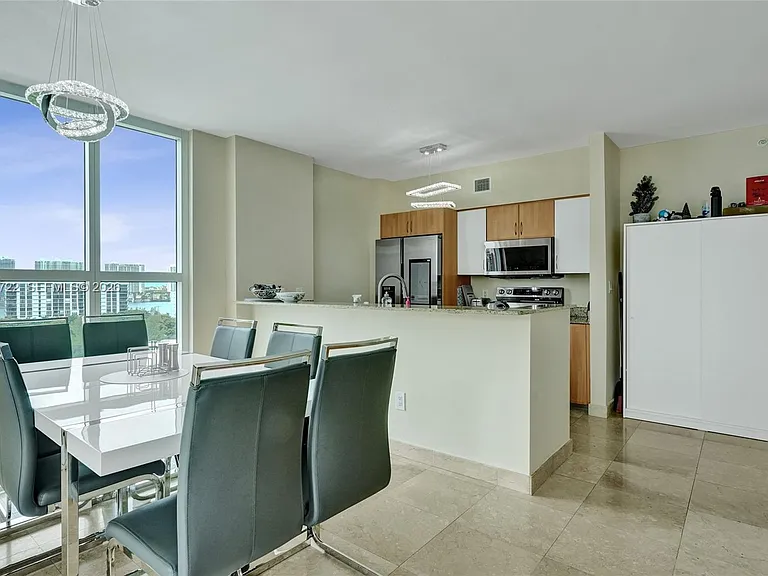 17555 Atlantic Blvd #1202 — Photo 15