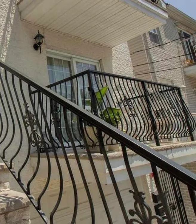 3 bed, 2.0 bath, 1300 sqft, $3,500 — Photo 2