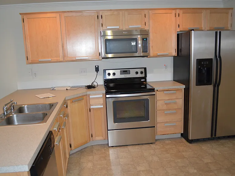15018 NE 68th Way — Photo 5