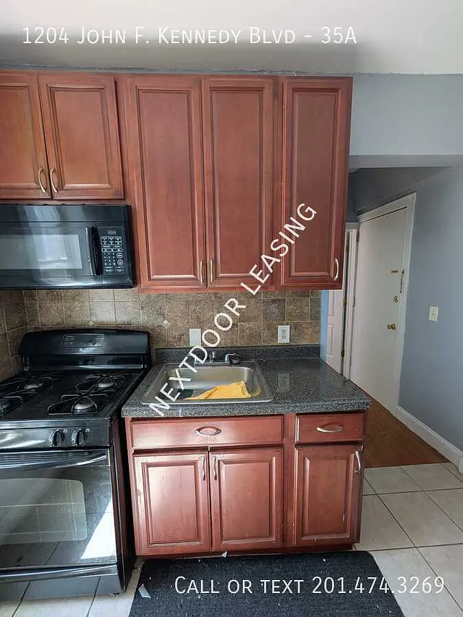 1204 John F. Kennedy Blvd — Photo 3