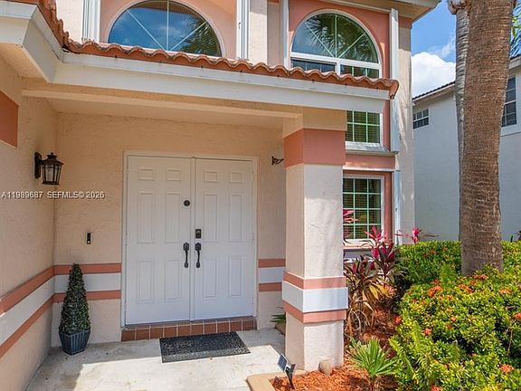 4th image of 13393 NW 7th St