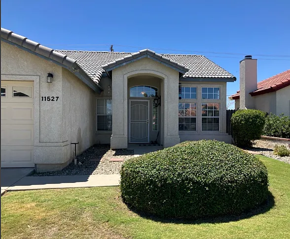 11527 Hannah Denise Ave — Photo 2