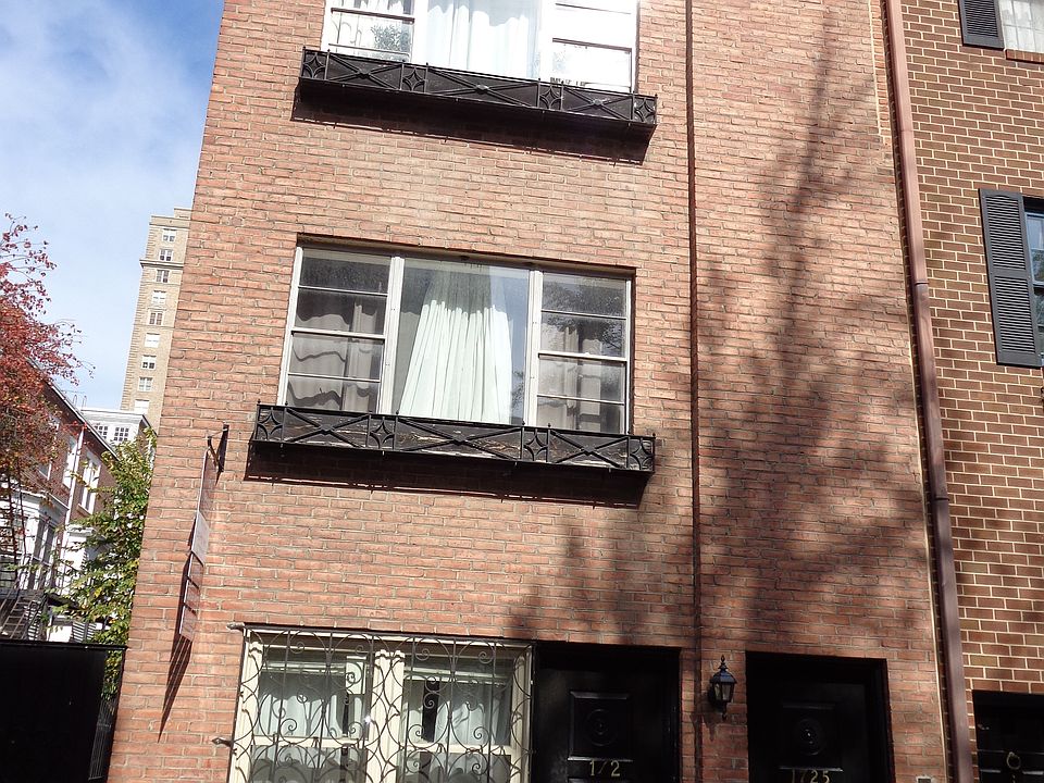 Front of Building - only 2 units in building