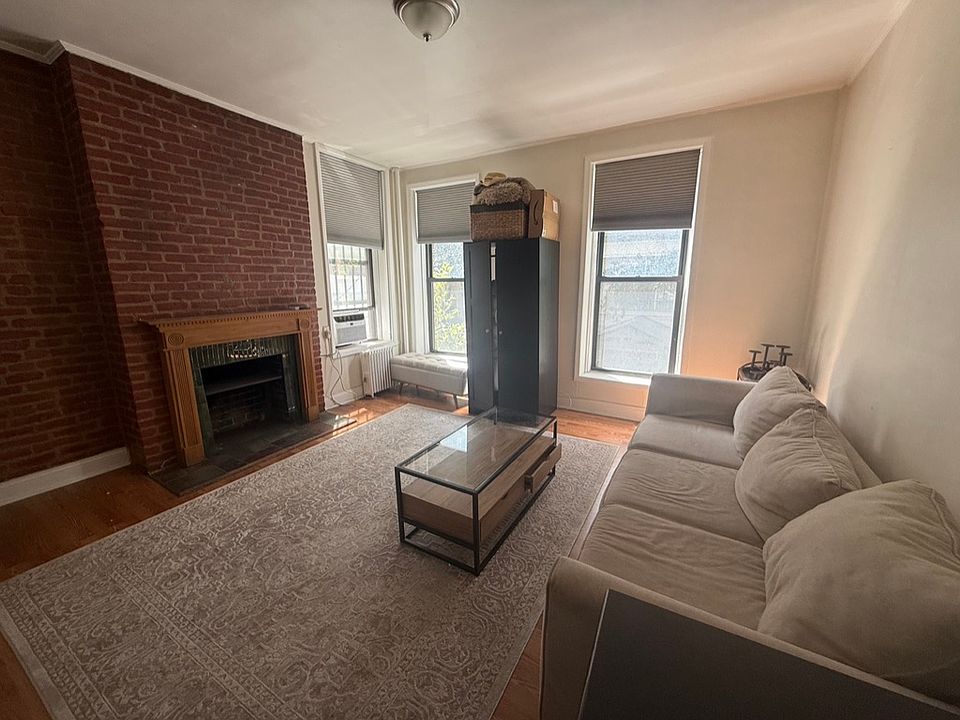 1st image of 181 E 78th St APT 2E