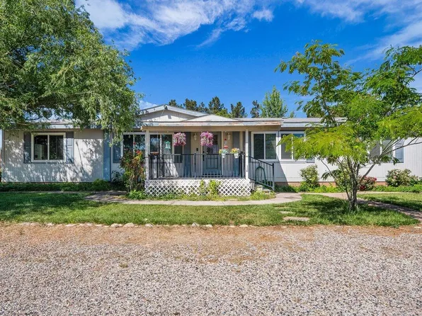 1614 S Chaparell Dr, Toquerville, UT 84774
