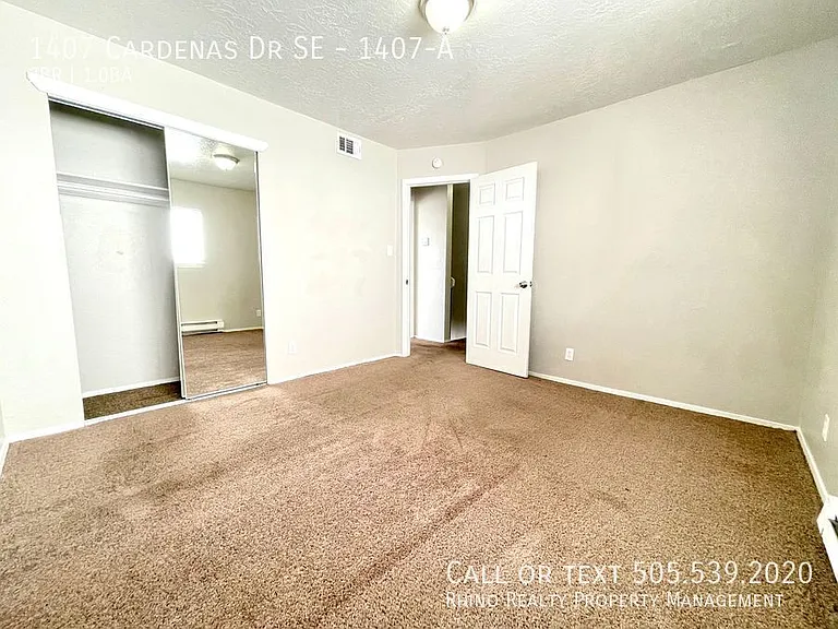 1407 Cardenas Dr SE #A — Photo 4