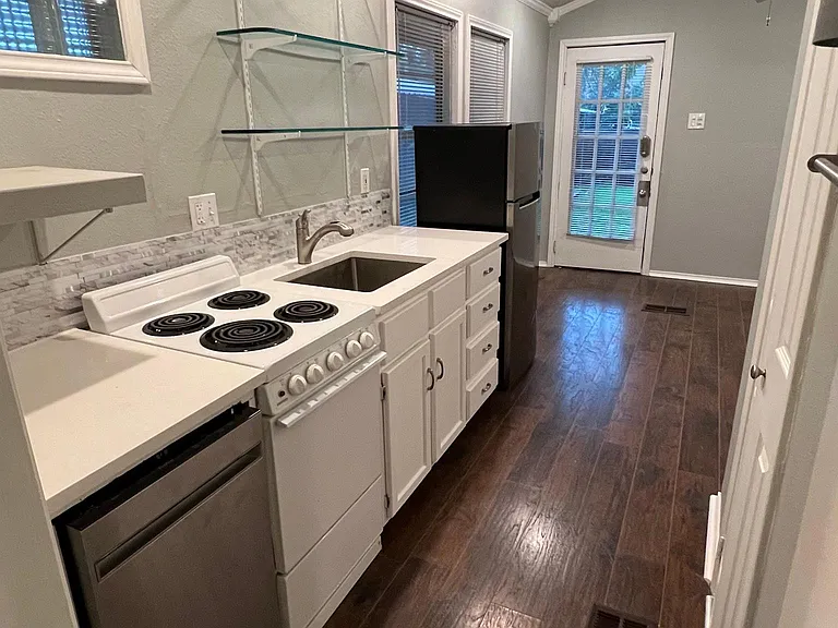 4052 Prescott Ave #3 — Photo 5