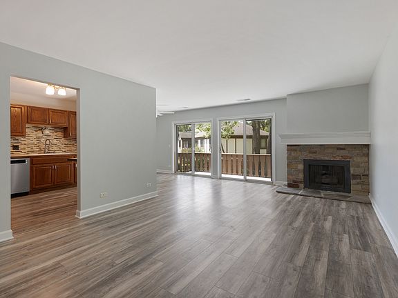 4th image of 368 Southbury Ct APT B2