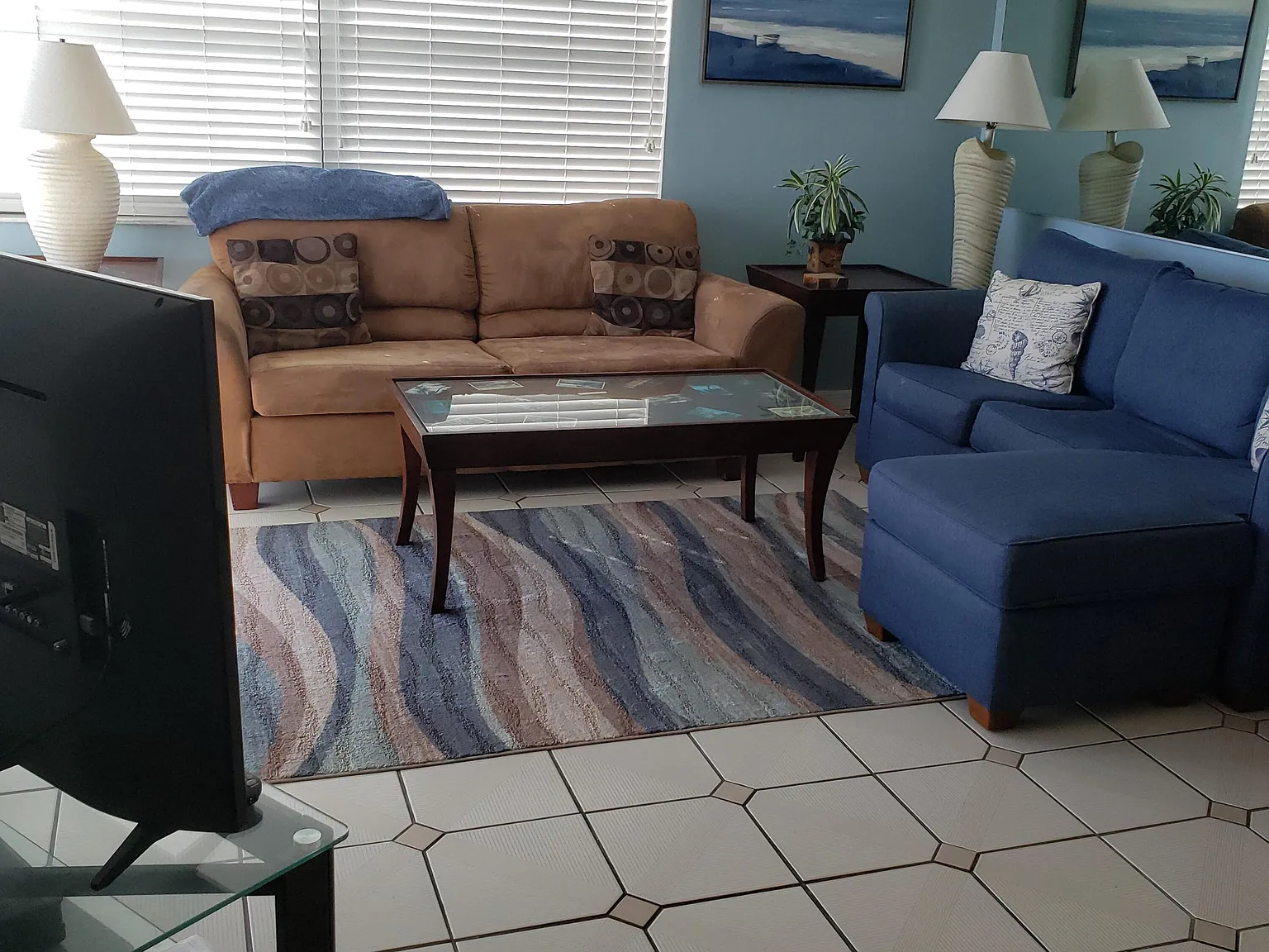 2 bed, 2.0 bath, 1080 sqft, $4,050 — Photo 2