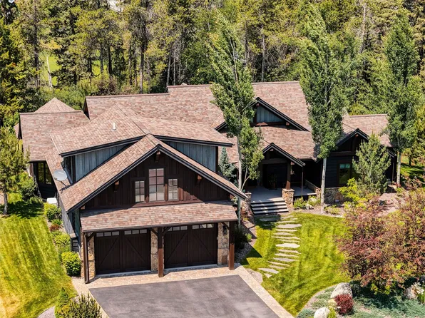 3010 River Lakes Dr, Whitefish, MT 59937