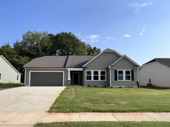 47 Oakfield Trace Dr, Four Oaks, NC 27524