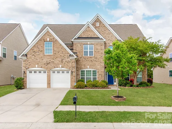 9174 Perseverance Dr, Harrisburg, NC 28075