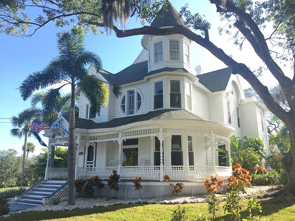 1st image of 295 Belleview Blvd