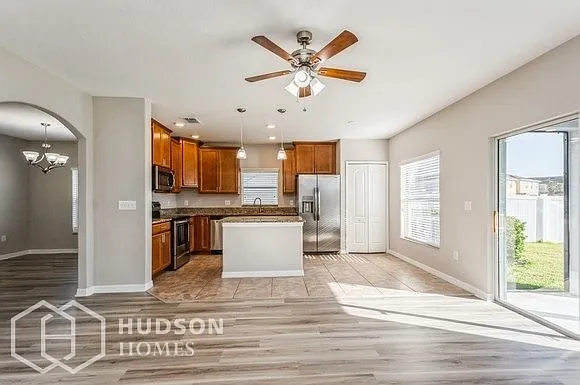 1941 Hawks View Dr — Photo 3