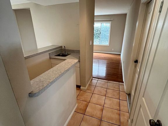 4th image of 1233 Seafarer St