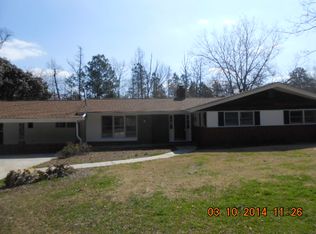 1809 W Grantville Rd, Grantville, GA 30220