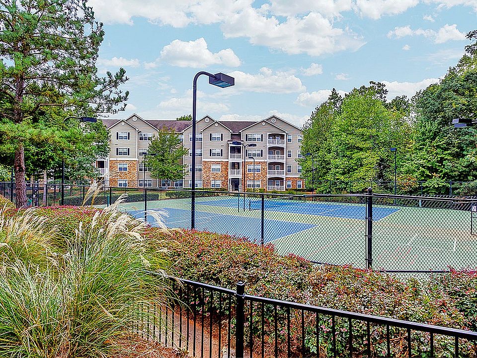 Pickleball and Tennis Courts