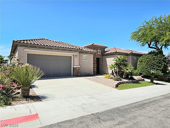 3rd image of 2139 Twin Falls Dr