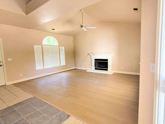 4th image of 2394 E Desert Island Dr