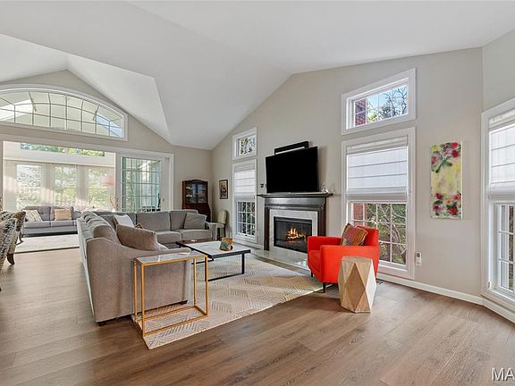 3rd image of 14628 Amberleigh Hill Ct