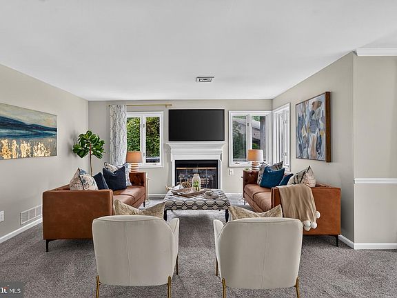 4th image of 238 Chatham Way #238