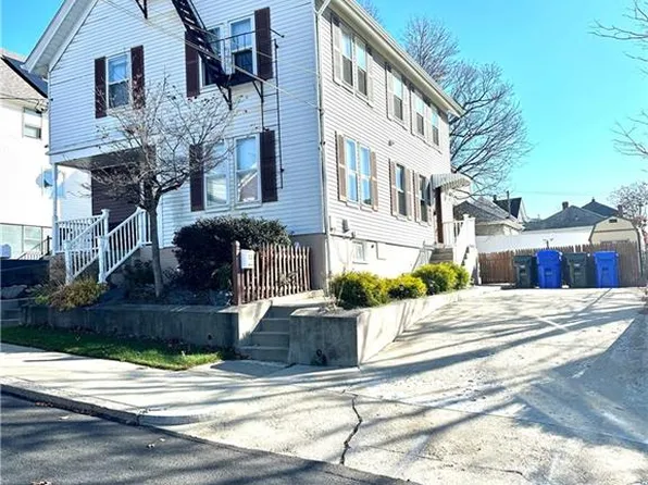 13 Chestnut St, Pawtucket, RI 02860