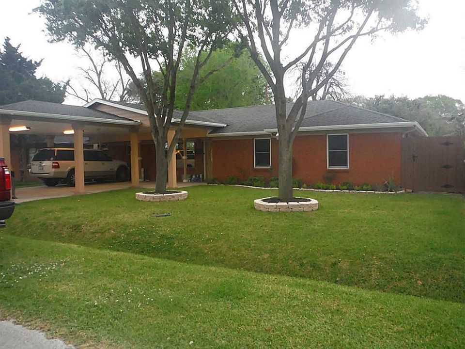 1st image of 7722 Meadowshire St