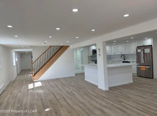 32 Old Boston Rd, Pittston, PA 18640