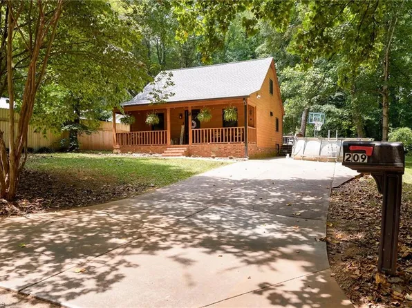 209 N Cherry St, Rockwell, NC 28138