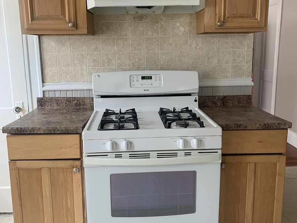 1st image of 67 Bellevue Ave Floor 2